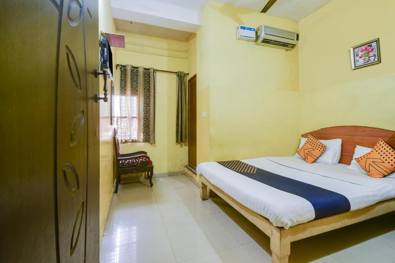 Spot On 74228 Galaxy Comforts Hotell Narasimharaja Puram Eksteriør bilde