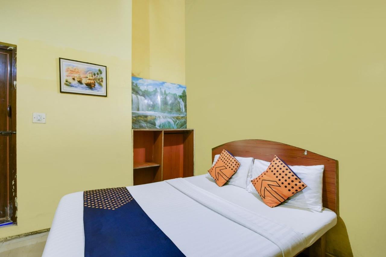 Spot On 74228 Galaxy Comforts Hotell Narasimharaja Puram Eksteriør bilde