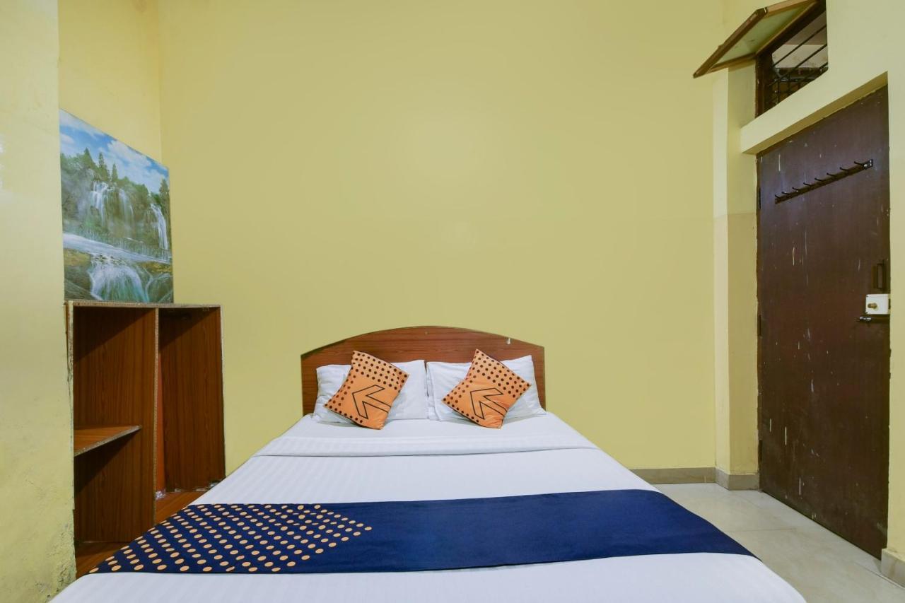 Spot On 74228 Galaxy Comforts Hotell Narasimharaja Puram Eksteriør bilde