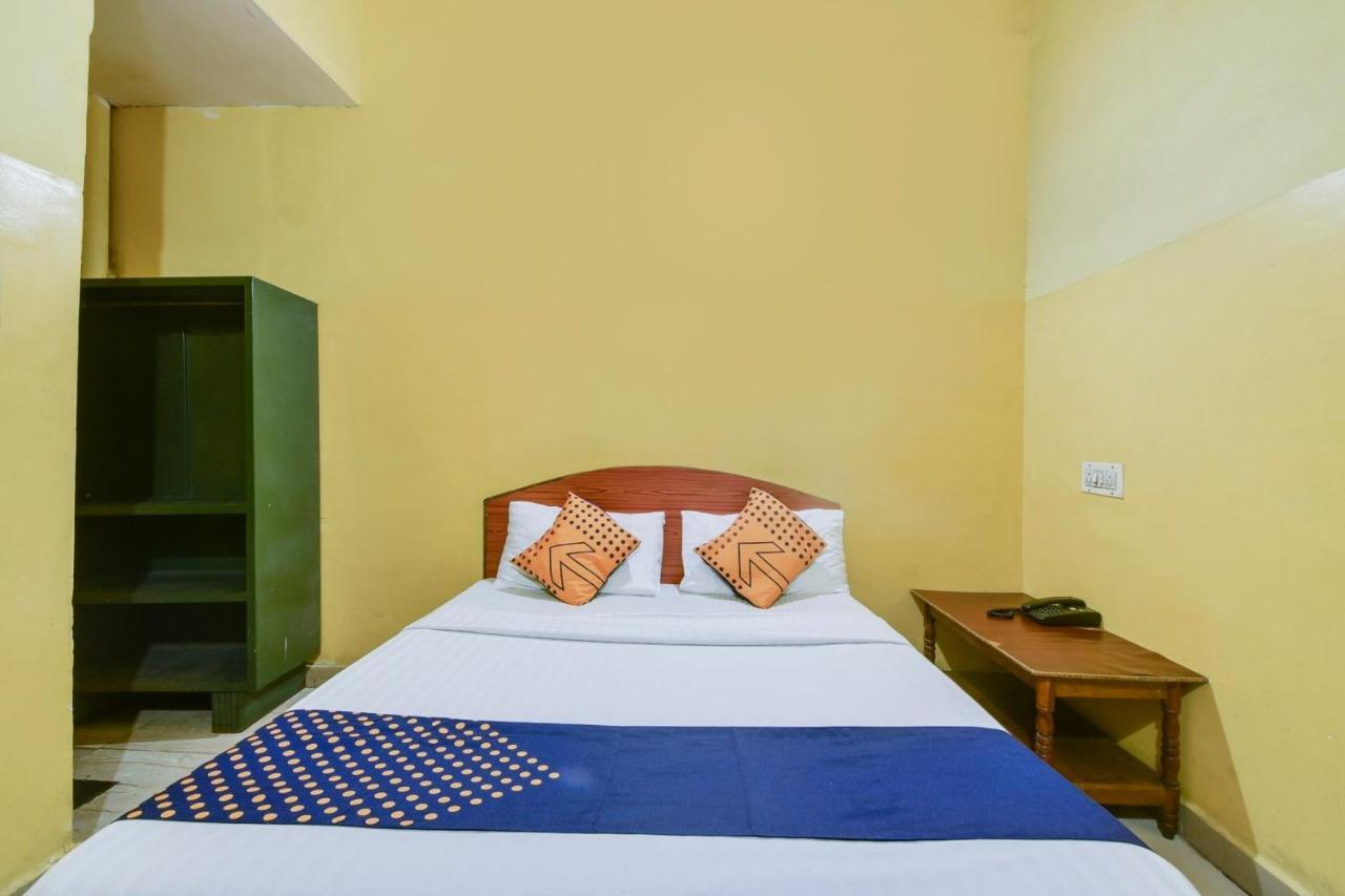 Spot On 74228 Galaxy Comforts Hotell Narasimharaja Puram Eksteriør bilde